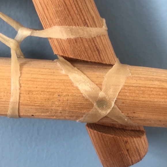 Rustic handpainted on leather & wood sticks frame Native American oil painting - Picture 13 of 16